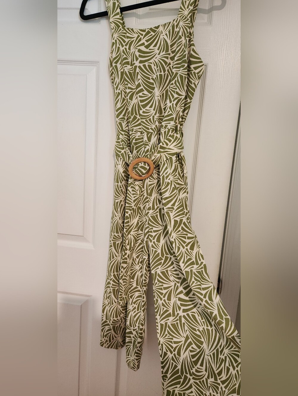 Olive Green & White Leaf-Print Romper with Wood Buckle Belt